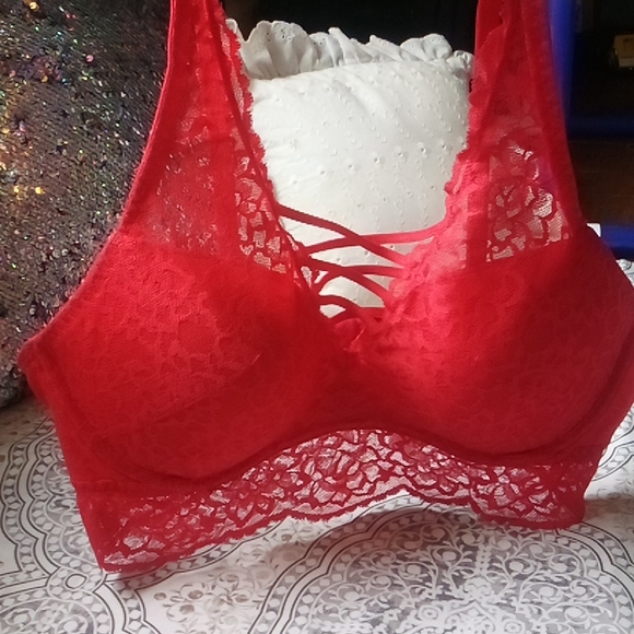 Pink! Red lace push up bralette - Picture 3 of 9